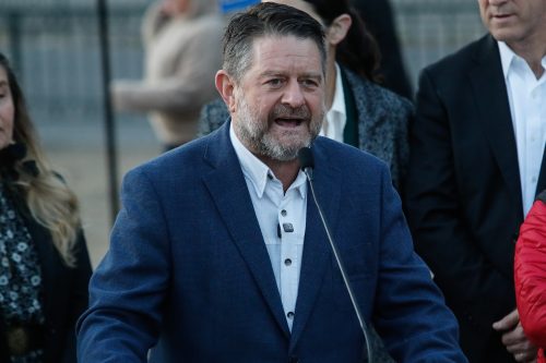 En un sorpresivo resultado, Claudio Orrego deberá disputar en segunda vuelta, la Gobernación de Santiago con Francisco Orrego