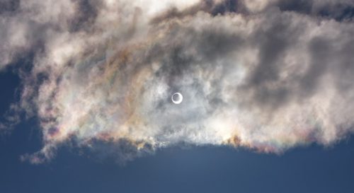 NASA destacó fotografía de eclipse tomada por chileno