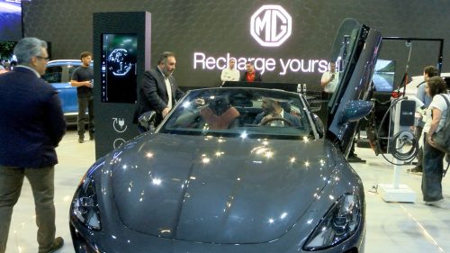 MG Motor presenta su modelo Cyberster: el primer descapotable eléctrico en Chile