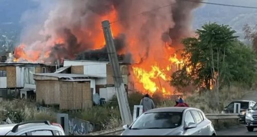 Incendio en La Florida afecta a Campamento Dignidad