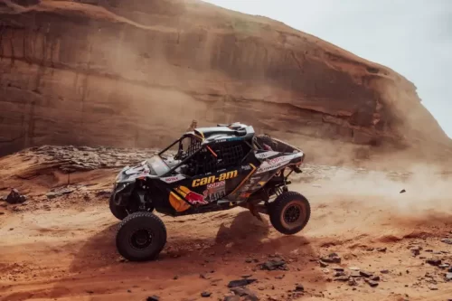 Chaleco López brilla en el Rally Dakar 2025: se Impone en la décima etapa y aspira al segundo lugar