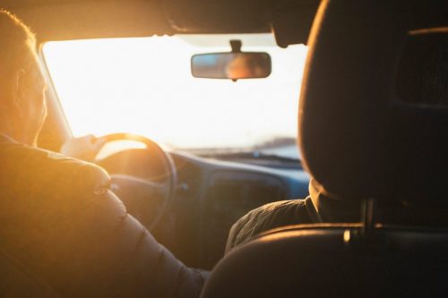 Checklist para vacaciones en auto: ¿Qué debes revisar?