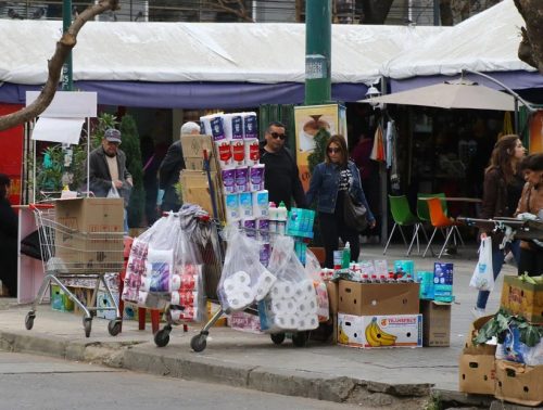 Pedro Montt y avenida Uruguay, los focos críticos del comercio informal y la delincuencia en el puerto