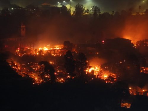 La planificación urbana como clave para frenar incendios que avanzan hacia las ciudades