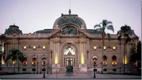 Museo de Bellas Artes avanza en su restauración y sigue abierto al público