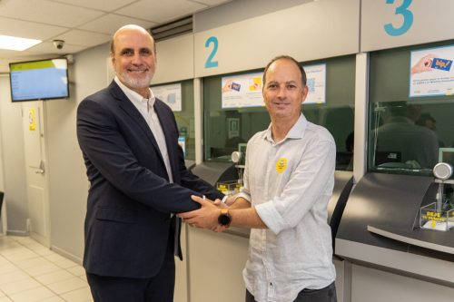 Servipag incorpora el pago con QR en su red presencial junto a Mercado Pago