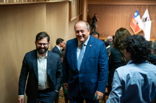 Tras polémicas por "pinchazos" de la Fiscalía, Boric señala que "nadie está por sobre la ley"
