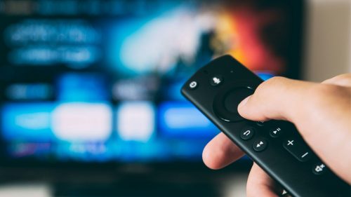 CNTV: Solo el 20% de las voces expertas en televisión son mujeres