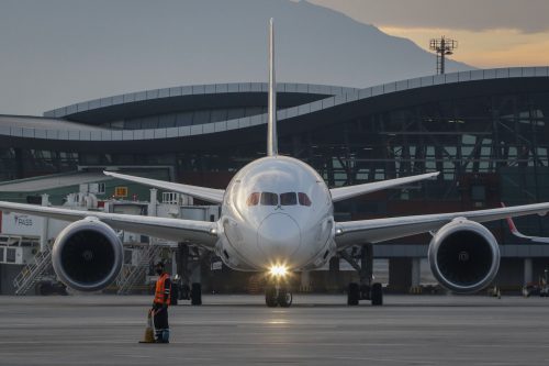 Aeropuerto de Santiago proyecta nueva pista, terminal y tren interno para el año 2050