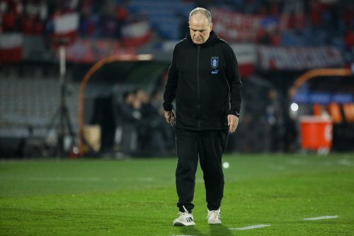 Los 35 uruguayos que reservó Marcelo Bielsa para la doble fecha eliminatoria