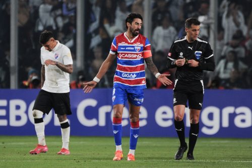 Nicolás Peric aconseja a Colo Colo por mal momento de Fortaleza: 