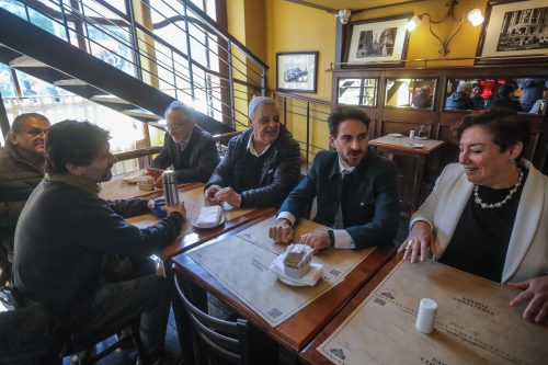 Descuelgue socialista: Sergio Aguiló y algunos ps entregan apoyo a Winter