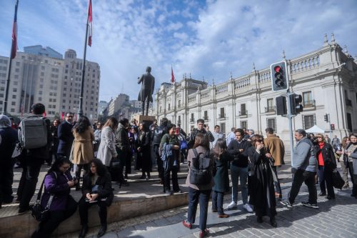 Fuerte olor a gas en distintos puntos del centro de Santiago