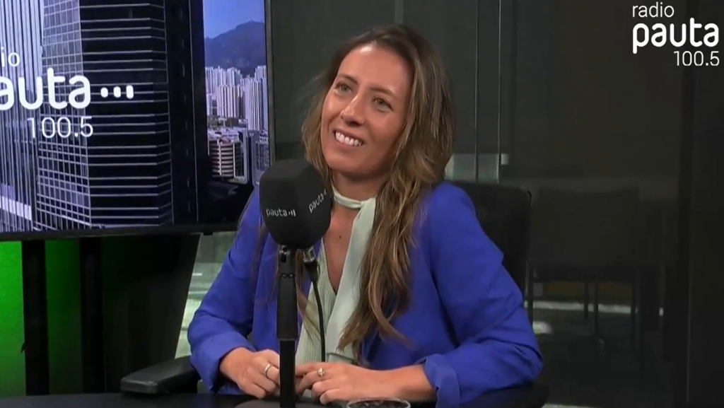 Javiera Salazar y el propósito de Green Drinks Chile: "Unirnos, hacer networking y conocer más de sustentabilidad"
