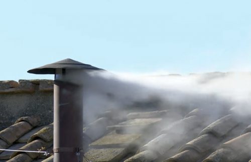 Hay nuevo papa: Chimenea del Vaticano emana humo blanco