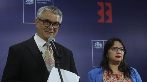 Hacienda cifra un gasto de casi $11 mil millones en sueldos a funcionarios del gobierno central que viajaron con licencia
