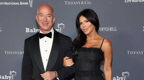 Celebridades, lujos y protestas que obligaron a cambiar el lugar: lo que tienes que saber del matrimonio de Jeff Bezos y Lauren Sánchez en Venecia