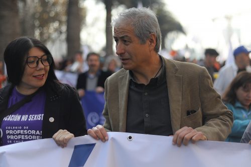 Colegio de profesores va en contra de la Contraloría y los tilda de