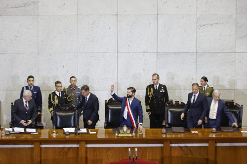 Presidente Boric sube cinco puntos en aprobación tras su última Cuenta Pública, según Cadem