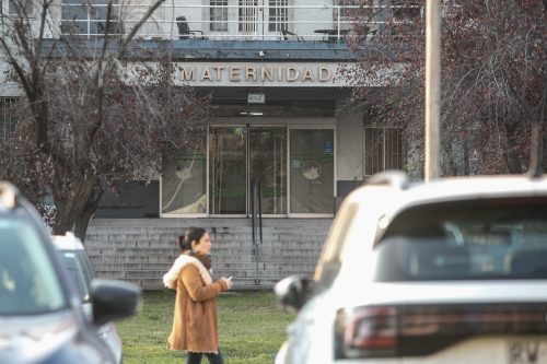 Desde Tohá a Matthei: las primeras reacciones tras el nacimiento de la hija del Presidente Boric
