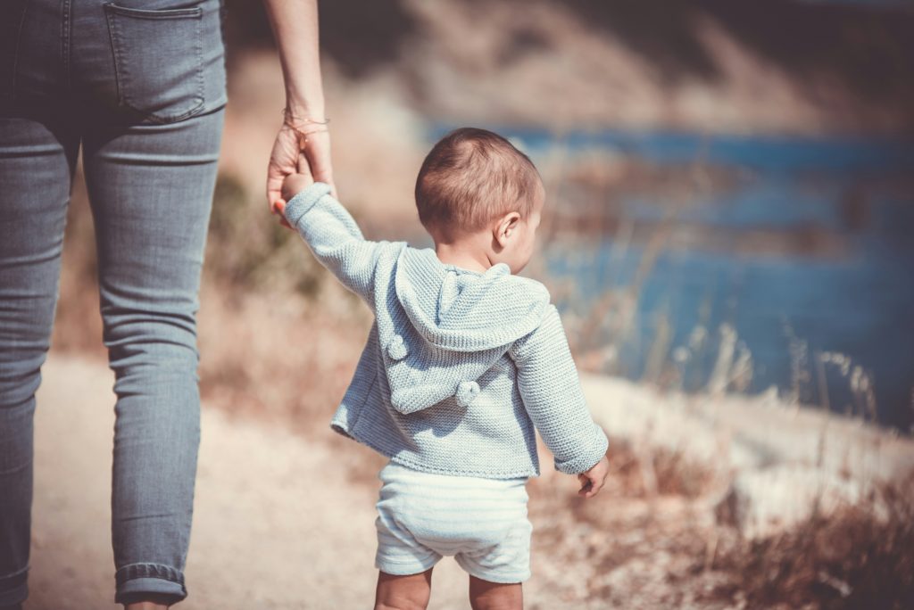 El costo de criar: gasto en hogares con niños y adolescentes es un 35% más alto que en aquellos sin menores