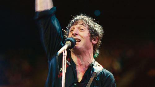 Jeremy Allen White deslumbra cantando como Bruce Springsteen en primer trailer de "Springsteen: Música de ninguna parte"
