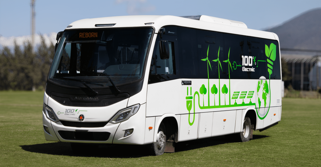 La empresa de buses eléctricos hechos en Chile: "Somos un país muy abierto al mundo y con ventajas"