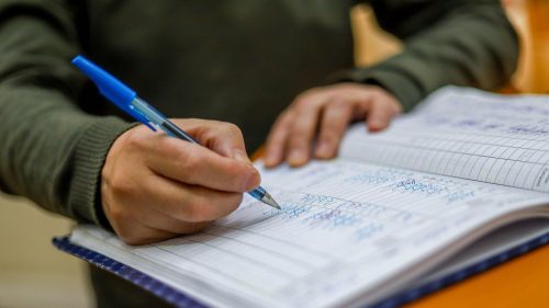 Municipalidad de Santiago inicia medidas correctivas tras informe de Contraloría que detectó irregularidades en control horario y pago de horas extra