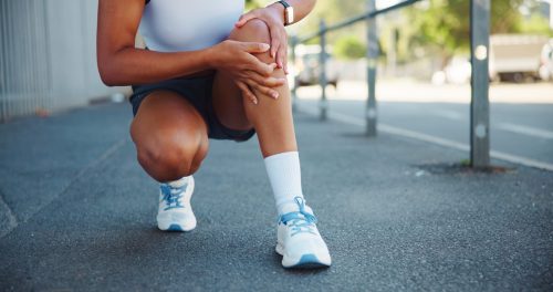 Impacto del calzado en la salud de rodillas y tobillos
