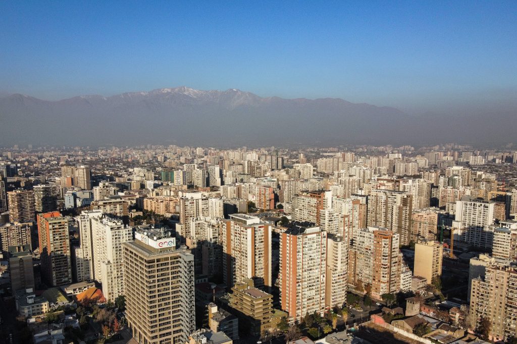 Por qué Santiago es la mejor ciudad de Latinoamérica, según ranking mundial 2025