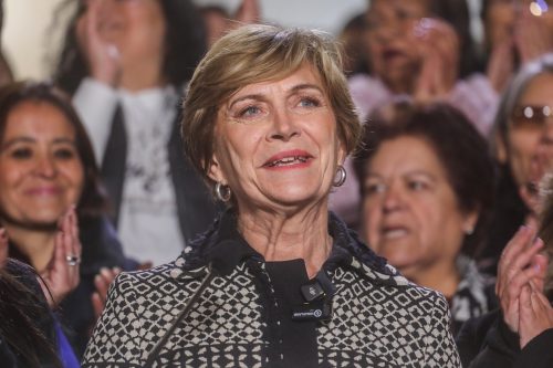 “Necesitamos más Dorothys en el Estado”: Evelyn Matthei plantea una reforma profunda del empleo público