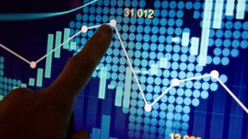 Economista advierte riesgos en la educación y mercado hipotecario por proyecto que busca eliminar la UF