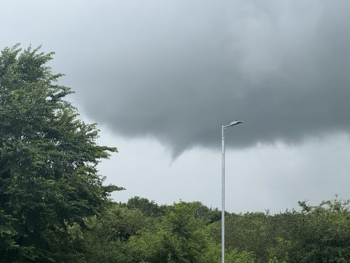 Expertos advierten presencia de nubes con características tornádicas en 3 regiones del país