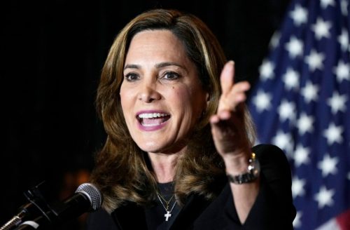 ¿Quién es María Elvira Salazar? La congresista de Estados Unidos que alertó a Chile por la candidatura de Jara