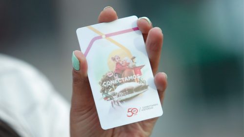 Metro de Santiago lanza concurso para diseñar tarjeta Bip! y ganar un año de pasajes gratis