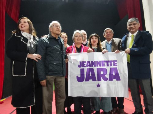 Jeannette Jara se reúne con presidentes de partidos oficialistas y conforma mesa política de coordinación