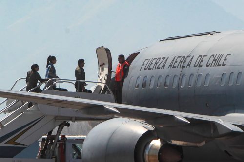 Cinco funcionarios de la FACH detenidos tras intento de traslado de 