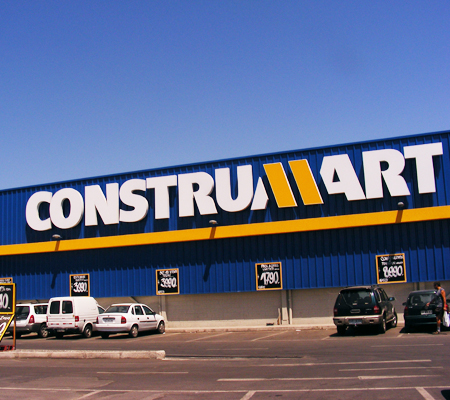 Gabriel Ruiz Tagle vende Construmart a gigante chino, a pocos meses de haberla adquirido