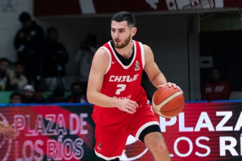 Sebastián Herrera, capitán de la Selección de Básquetbol: "Tenemos las herramientas para pararnos de igual a igual contra los países sudamericanos"