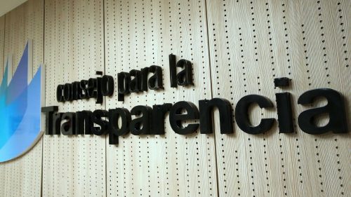Consejo para la Transparencia identifica que más de 80 mil funcionarios tienen dos o más contratos con el Estado