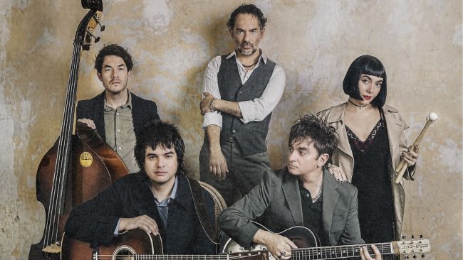 Headliners nacionales: Los Bunkers son los primeros chilenos en encabezar line up de Lollapalooza