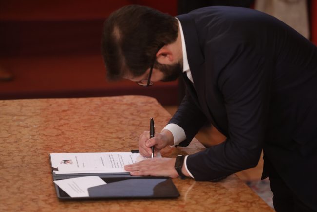 Cambio de gabinete 2025: quiénes salen y quiénes entran al Gobierno de Gabriel Boric