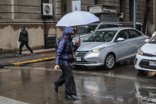 Lluvia en Santiago, en VIVO: calles cortadas, inundaciones y semáforos apagados hoy viernes 1 de agosto