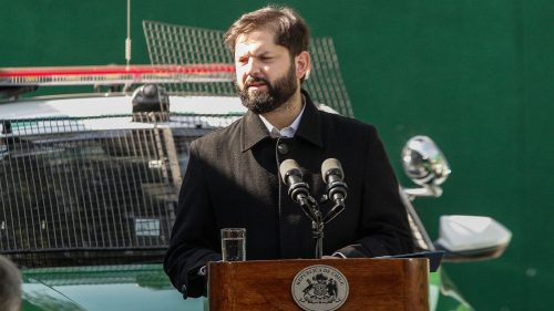 Presidente Gabriel Boric publica su test de drogas tras emplazamientos de la oposición
