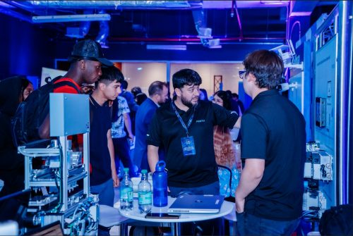 Cumbre Tecnológica 2025 de INACAP y ACTI reúne a más de 40 empresas líderes en economía digital