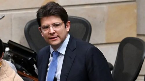 Muere el senador y precandidato presidencial de Colombia, Miguel Uribe Turbay, dos meses después de sufrir un atentado