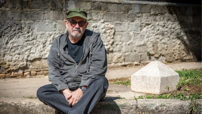 Estos son los cuatro cantantes chilenos invitados a telonear los conciertos de Silvio Rodríguez en Chile