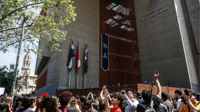 Revelan que 942 académicos y directivos tienen sueldos superiores a $8 millones en universidades privadas