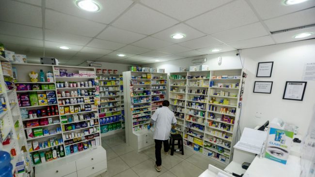 ISP retira lote de medicamento del mercado por error en rotulado