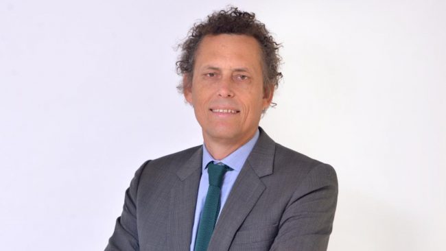 Decano de Ingeniería de la UAI cuestiona eventual devolución por error tarifario: “Las generadoras recibieron la plata, pero no de los ciudadanos”